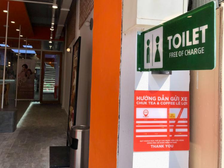 Cận cảnh những nhà vệ sinh miễn phí “như mơ“ giữa trung tâm TP.HCM