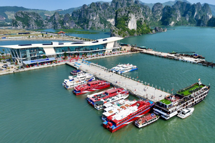 Quảng Ninh có thêm 2 tuyến du lịch mới trên vịnh Bái Tử Long - 2