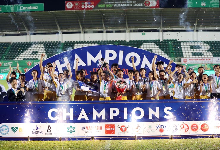 Tin mới nhất bóng đá tối 23/3: Học viện Juventus Việt Nam vô địch giải U13 Quốc tế Việt Nam - Nhật Bản - 1