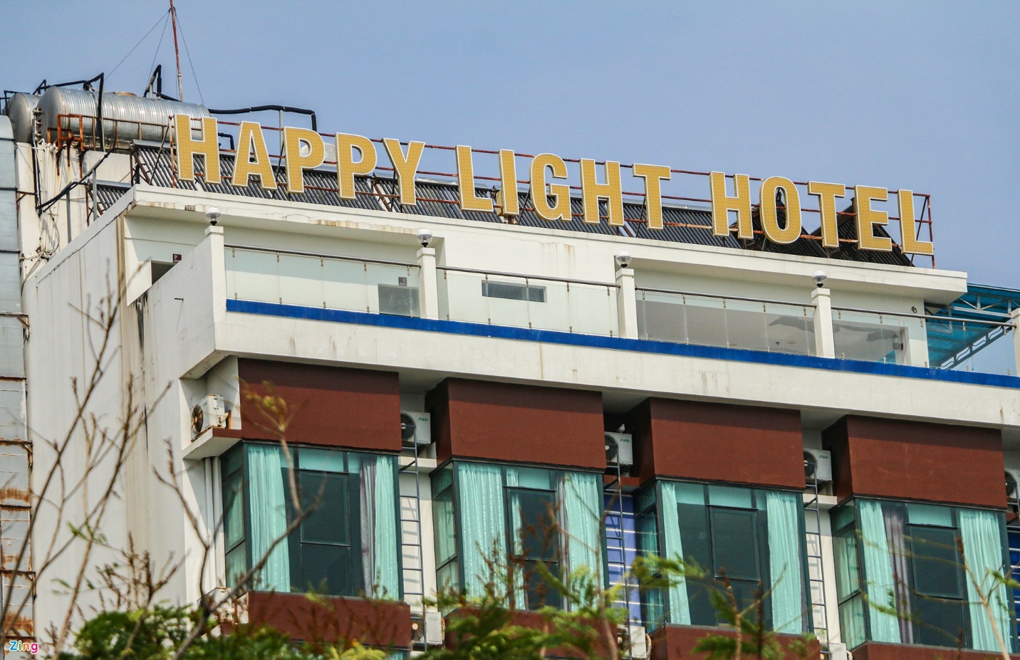 Tràn lan khách sạn tự phong sao ở Nha Trang - 11