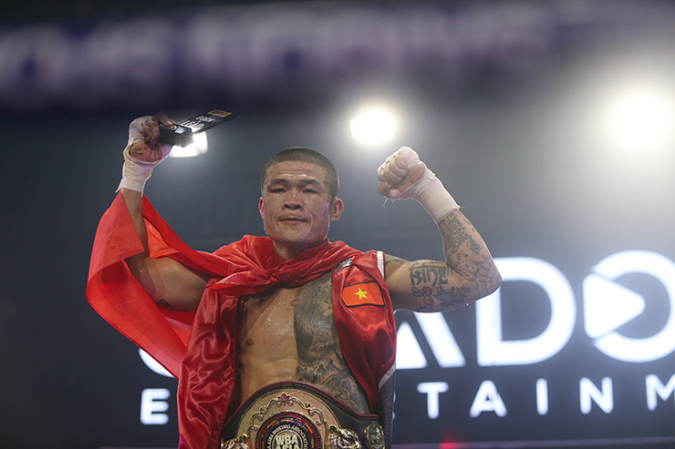 “Nam vương boxing” Đình Hoàng thắng võ sĩ số 1 Hàn Quốc, giữ đai WBA châu Á - 4