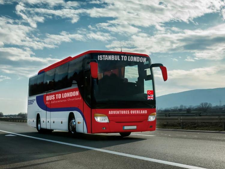 Chuyến xe buýt dài nhất thế giới đi quanh châu Âu trong 56 ngày