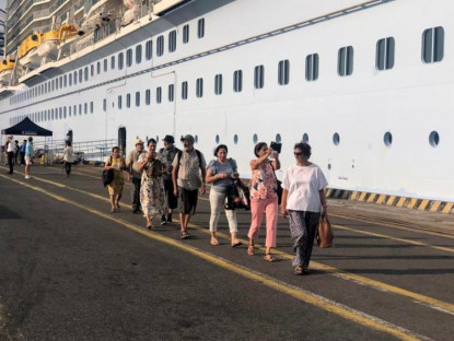 Chuyện hay - Du lịch tàu biển Việt Nam: Cơ hội nhiều thách thức lắm