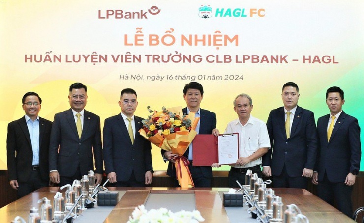 Ông Vũ Tiến Thành trở thành tân HLV trưởng CLB Bóng đá LPBank HAGL - 1