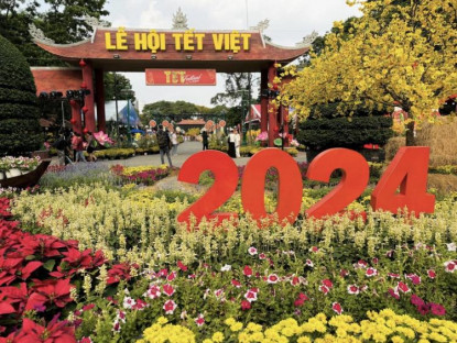 Chuyển động - Hơn 90.000 người tham gia lễ hội Tết Việt 2024 đầy sắc màu