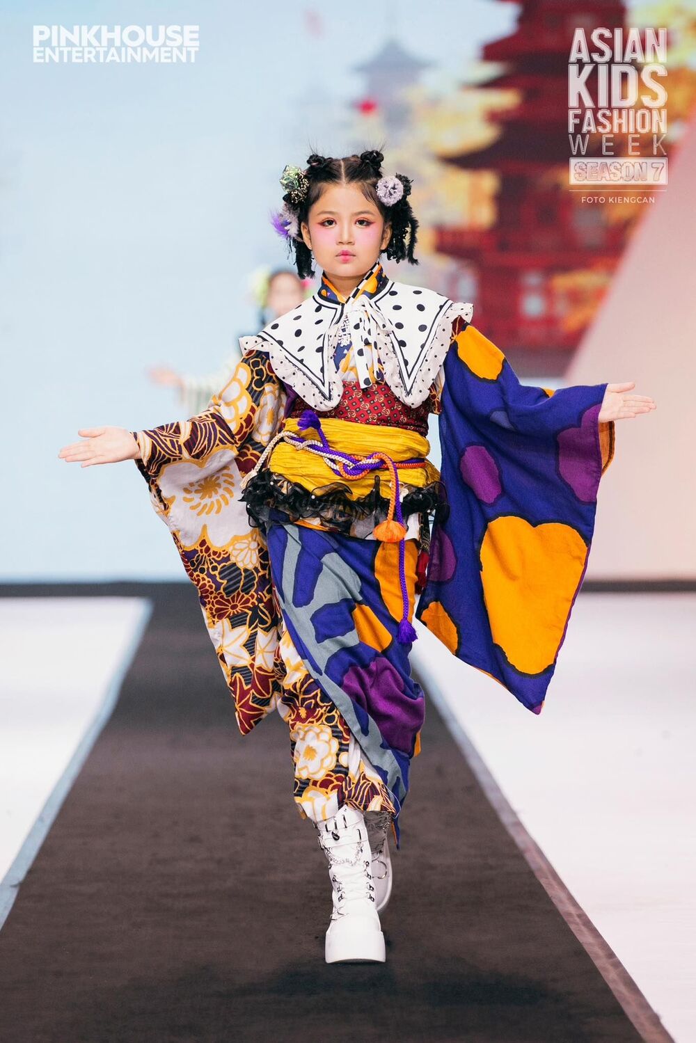 Trò cưng của quán quân The New Mentor "càn quét" Asian Kids Fashion Week mùa 7 - 4