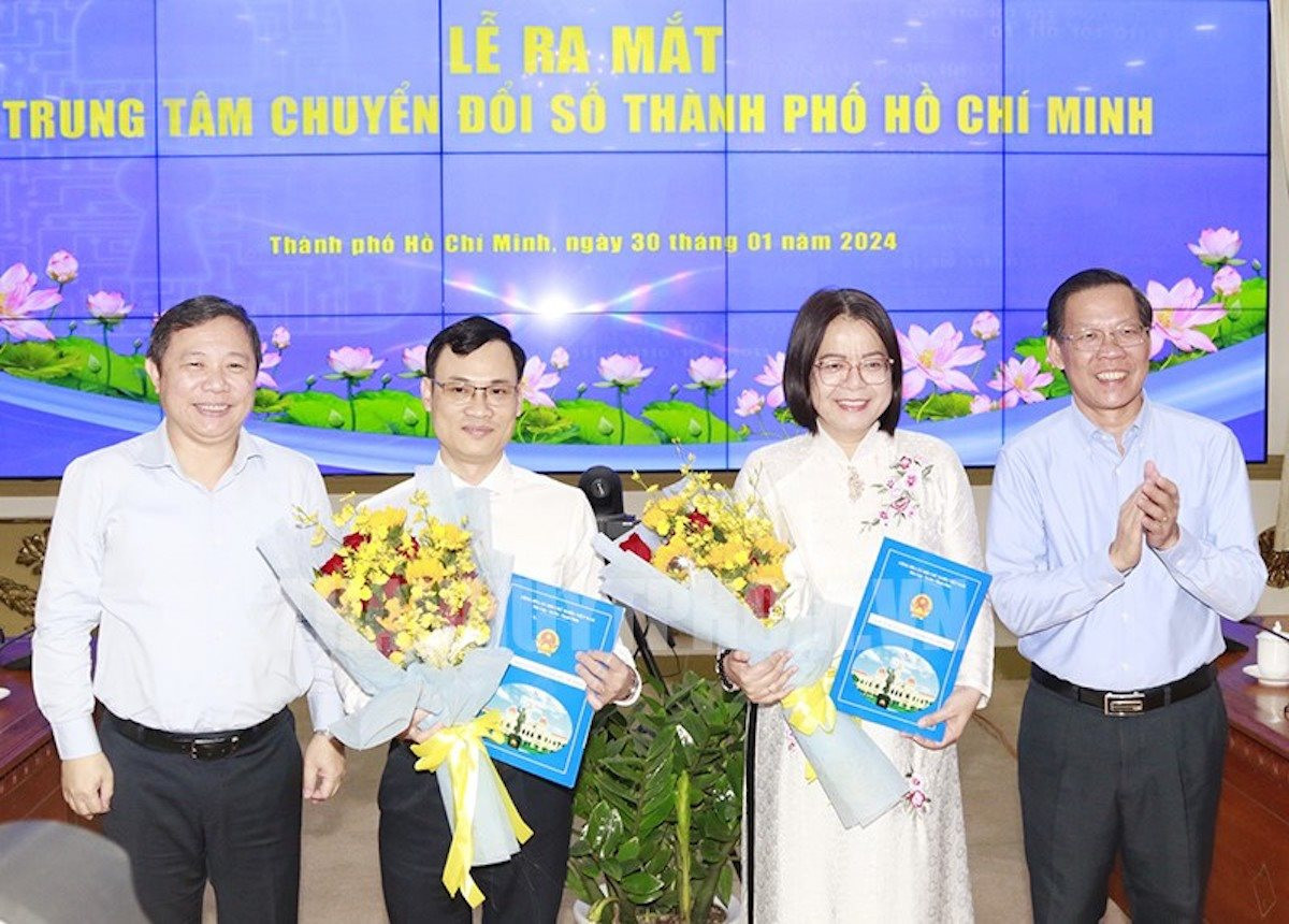 Bà Võ Thị Trung Trinh giữ chức vụ Giám đốc Trung tâm Chuyển đổi số TP.HCM - 1