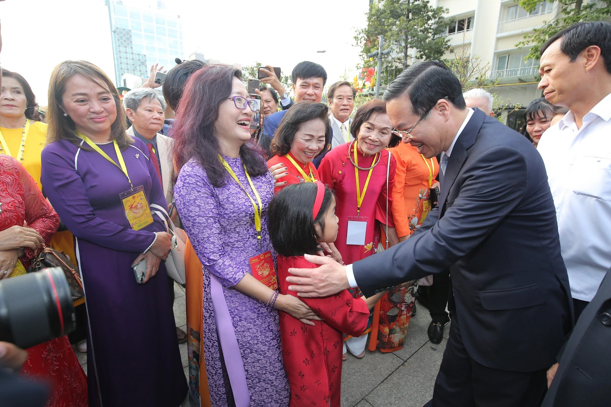 Chủ tịch nước Võ Văn Thưởng dâng hương tưởng nhớ Chủ tịch Hồ Chí Minh và Chủ tịch Tôn Đức Thắng - 2