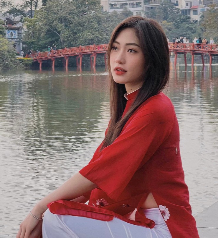Thu Hoài cùng dàn hot girl bóng chuyền mặc áo dài xinh tươi, "đốn tim" nhiều fan - 3