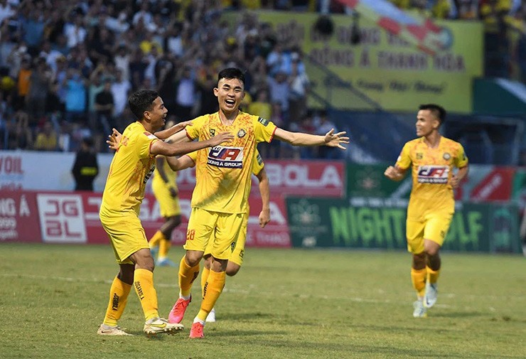V-League trở lại sau Tết: "Đại chiến" Hải Phòng - Nam Định & Kiatisak ra mắt CAHN - 2
