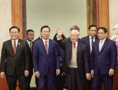Chuyển động - Tổng Bí thư Nguyễn Phú Trọng chúc Tết lãnh đạo, nguyên lãnh đạo Đảng, Nhà nước