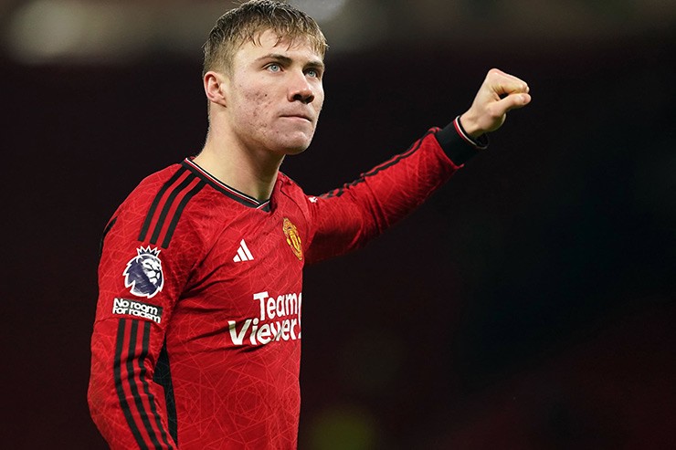 MU ra giá 70 triệu bảng cho tiền đạo Ivan Toney, gặp bất lợi đáng kể trước Arsenal - 2