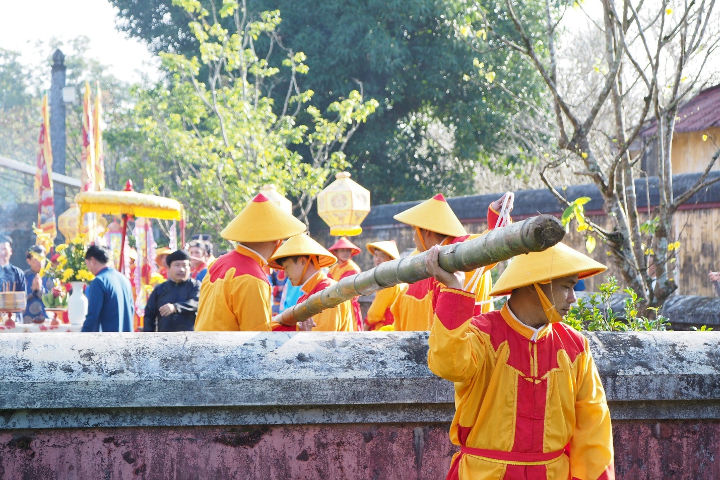 Trang trọng lễ Hạ nêu ở chốn Hoàng cung - 2