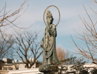  - Đầu xuân, cầu an tại ngôi chùa 1.400 năm tuổi ở Tokyo