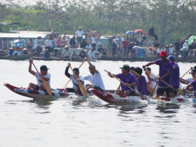 Lễ hội - Về sông Hương xem giải đua ghe truyền thống