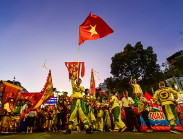 Người Hoa ở TP.HCM rộn ràng đón Tết Nguyên tiêu