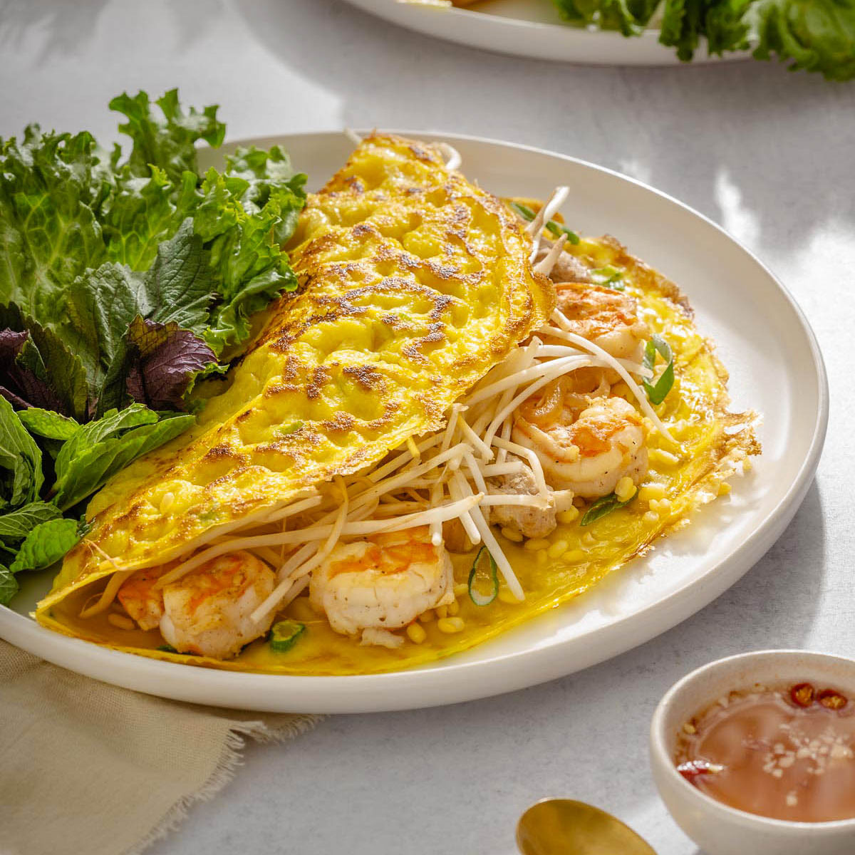 Chả giò, gỏi cuốn, bánh xèo xuất hiện trong 100 món ăn nhẹ ngon nhất châu Á - 2