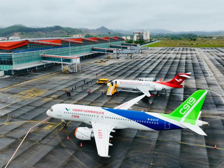 Sân bay Vân Đồn đón máy bay “made in China” đến trình diễn và triển lãm