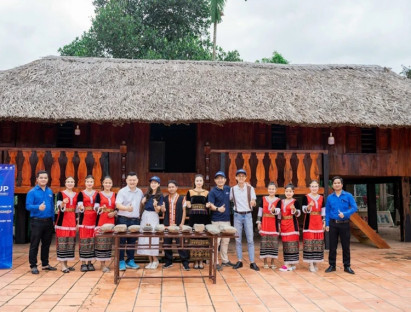 Chuyện hay - Khánh Hòa: Nhóm bạn trẻ phát triển du lịch sinh thái, quảng bá văn hóa bản địa