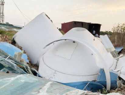 Chuyển động - Rơi cánh quạt điện gió ở Bạc Liêu thiệt hại khoảng 200 tỷ đồng