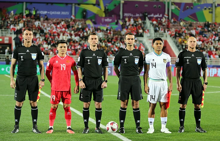 ĐT Indonesia gọi 10 cầu thủ nhập tịch quyết đấu ĐT Việt Nam vòng loại World Cup - 2
