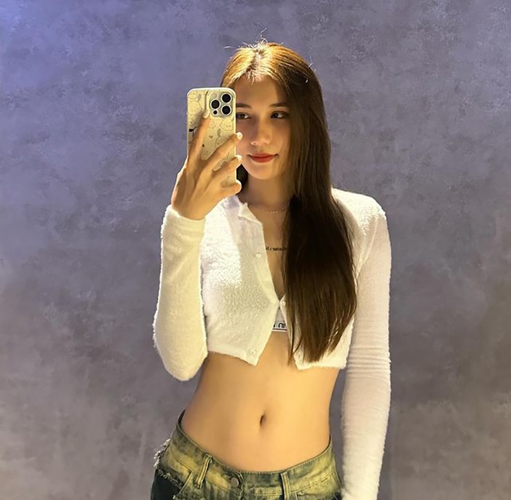 Nhan sắc hot girl bóng chuyền Long An gây “sốt”, ngoại binh Thái Lan nhận lót tay “khủng” - 2