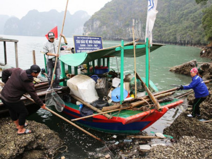  - Quảng Ninh: Quyết tâm làm sạch môi trường di sản vịnh Hạ Long