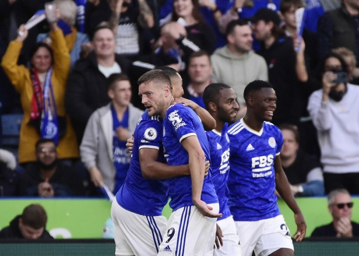 Biến lớn vụ Man City bị điều tra, có thể được giảm án nhờ MU - 1