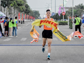  - Hàng nghìn người tham gia giải Sa Huỳnh Half Marathon và Ngày chạy Olympic