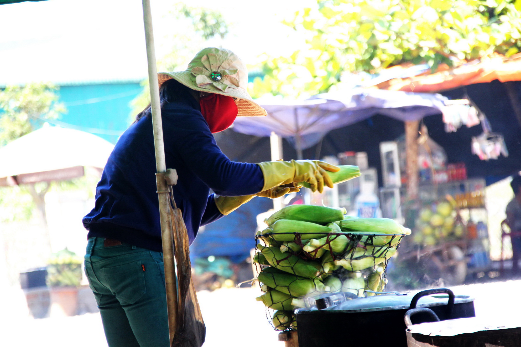 Bắp luộc, bắp nướng - Món ngon dễ ăn, dễ tìm ở Nha Trang - 3