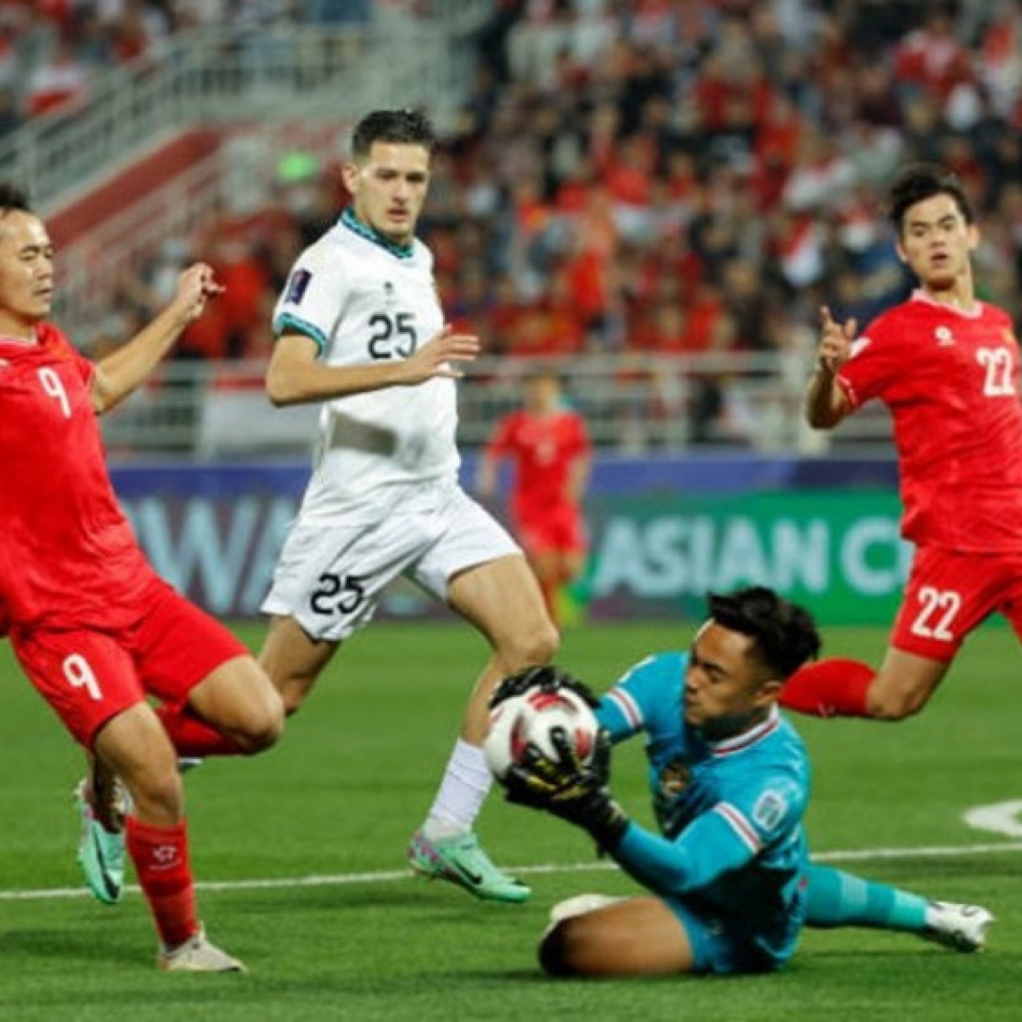  - Indonesia đấu Việt Nam mất 2 trụ cột phòng ngự, cơ hội để Văn Toàn tỏa sáng