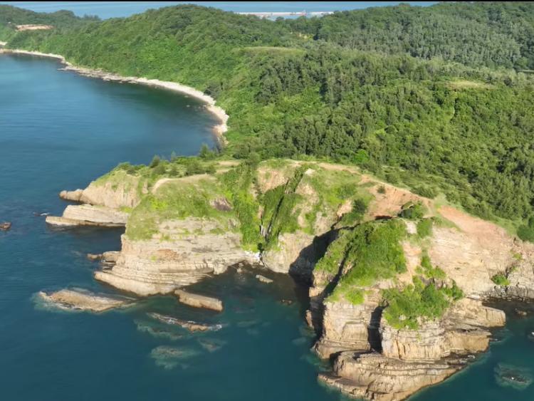 Xem video vẻ đẹp kỳ vĩ của huyện đảo vùng Đông Bắc