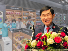 Ông Johnathan Hạnh Nguyễn mở 3 cửa hàng miễn thuế để đón 25 triệu khách quốc tế