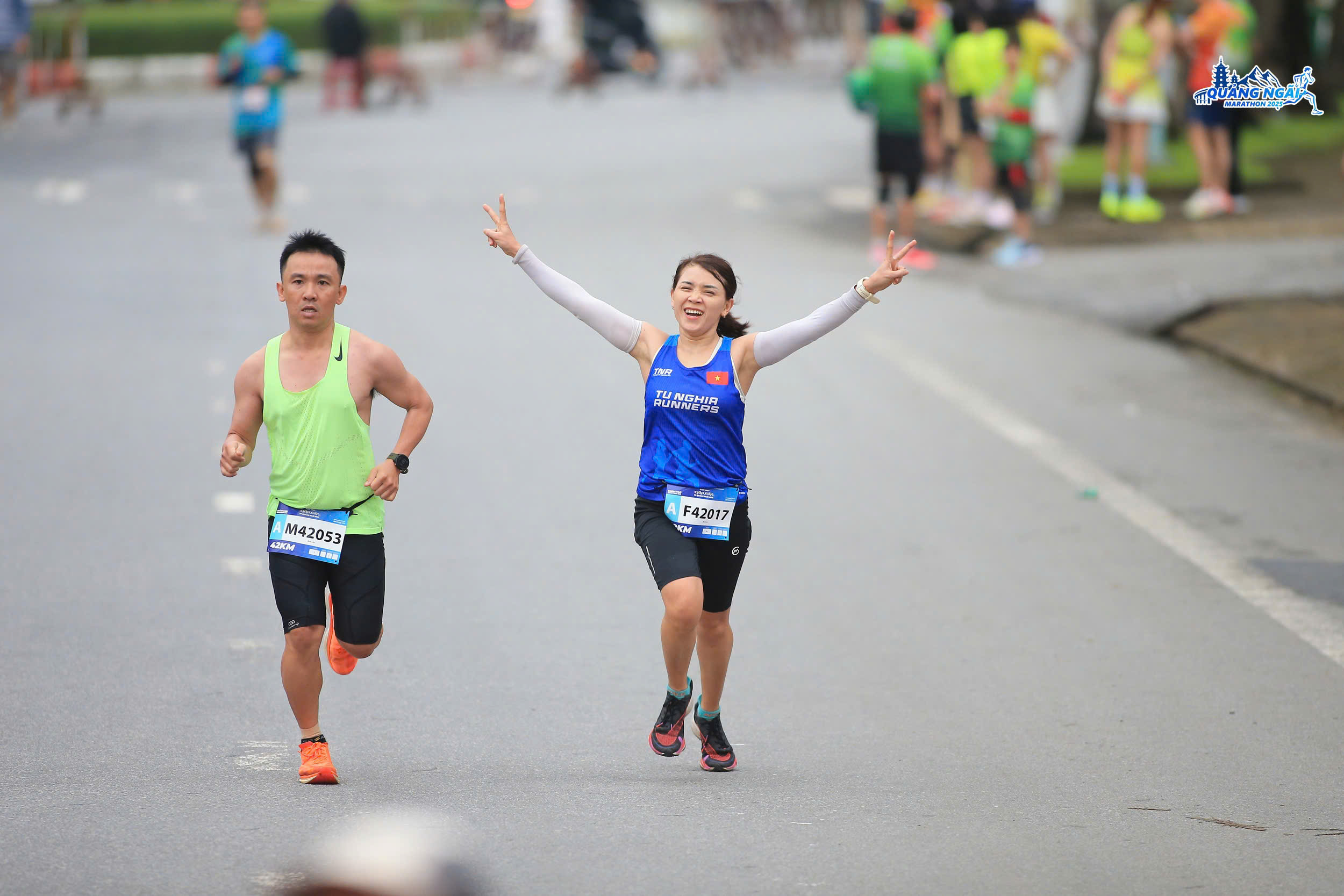 tung bung “buoc chay chao xuan” 2025 o quang ngai - 8