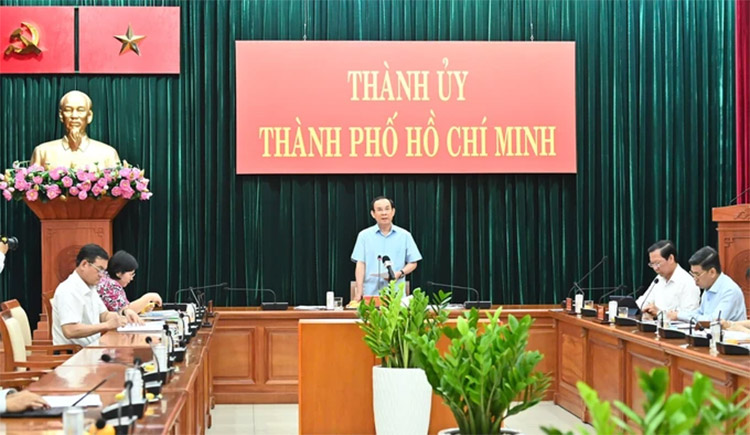 Bí thư Nguyễn Văn Nên: Thành lập Trung tâm Tài chính quốc tế tại TPHCM mở ra triển vọng phát triển rất lớn - 1