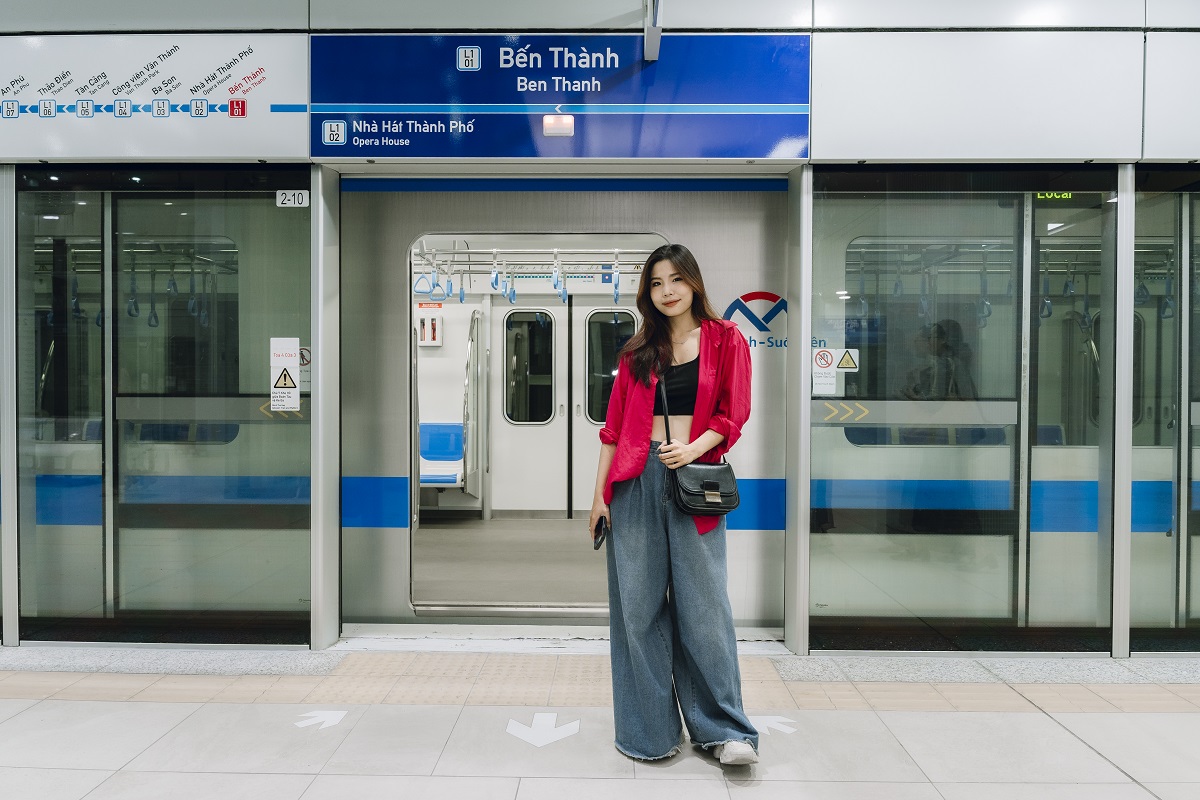 Hơn 1,7 triệu lượt khách: Metro số 1 ghi dấu ấn ấn tượng sau hai tuần vận hành - 1