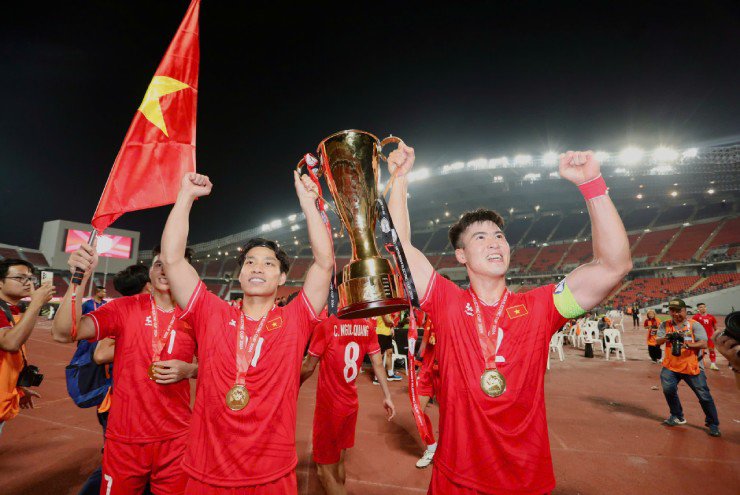 ĐT Việt Nam vô địch AFF Cup: Làm gì để vươn tầm châu lục, chờ bùng nổ giải tiếp theo - 1