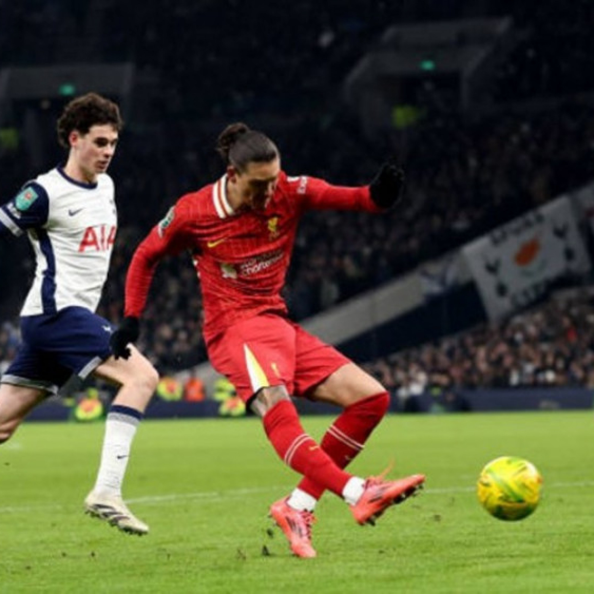  - Video bóng đá Tottenham - Liverpool: Bàn thắng gây tranh cãi, lơi thế tối thiểu (Bán kết League Cup)