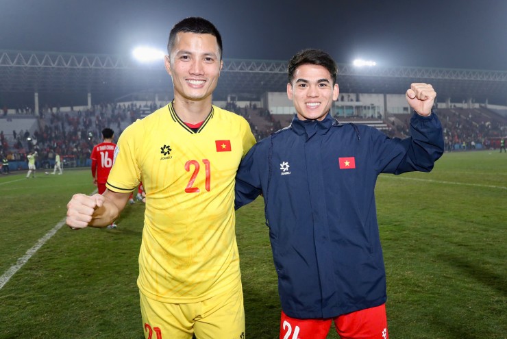 Thủ môn hay nhất AFF Cup Đình Triệu tiết lộ điều lo nhất khi về quê - 1