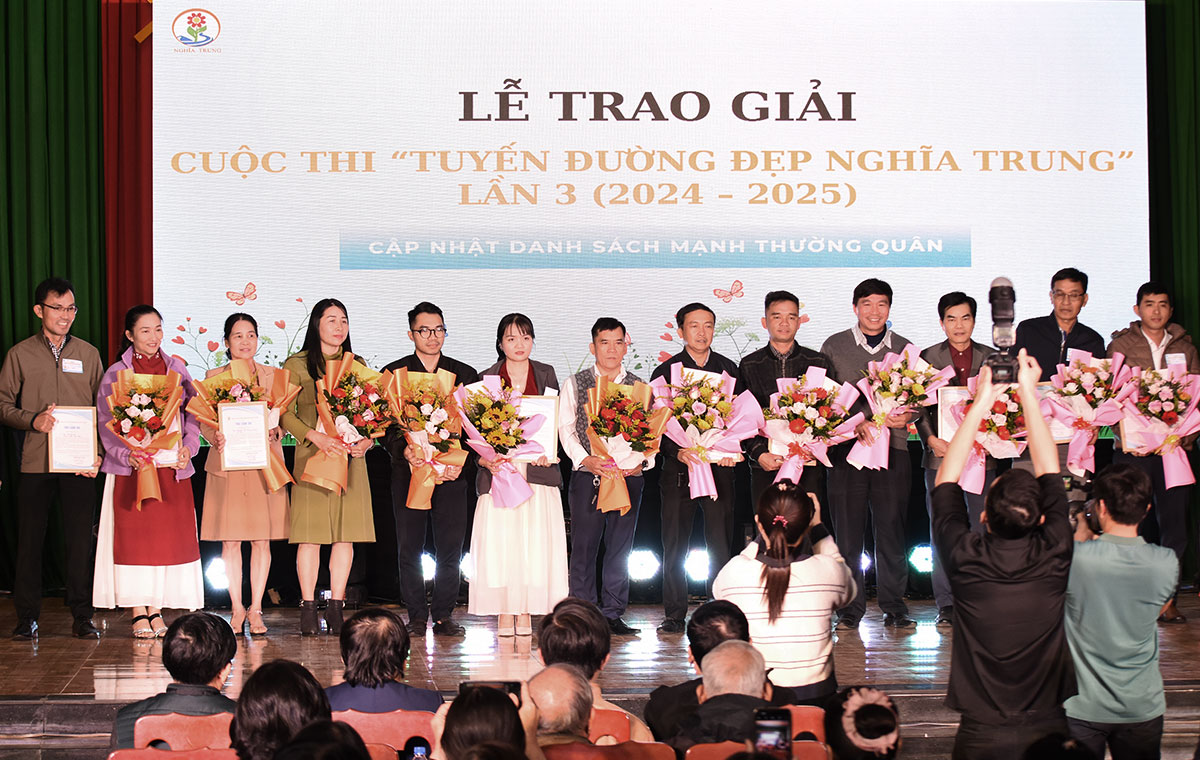 trao giai cuoc thi “tuyen duong dep nghia trung” lan thu iii - 7