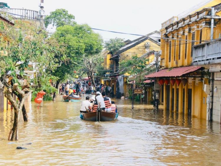 Chèo ghe du lịch Sông Hoài - Hội An: Thu nhập 17,3 triệu đồng/tháng