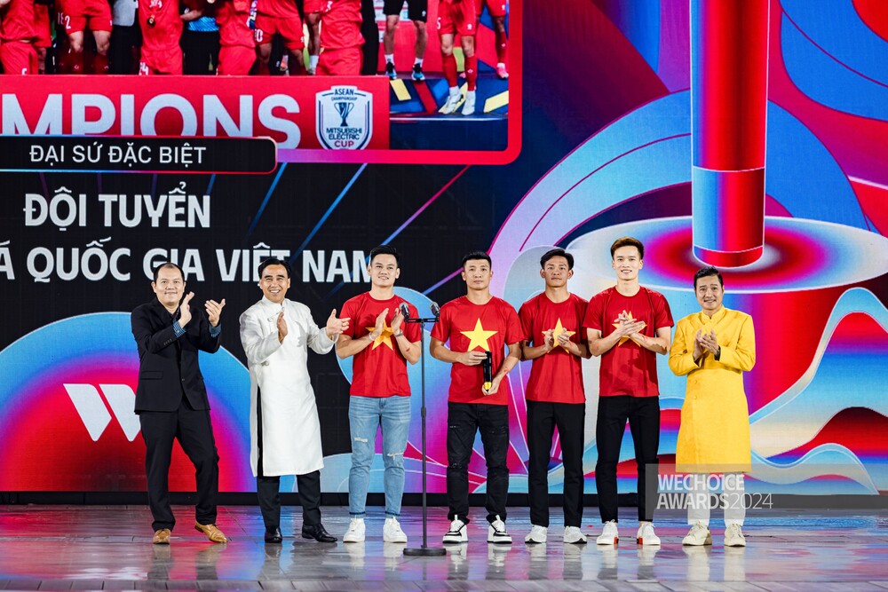 Soobin nhận "cơn mưa" giải thưởng, lập kỉ lục tại WeChoice Awards 2024 - 1