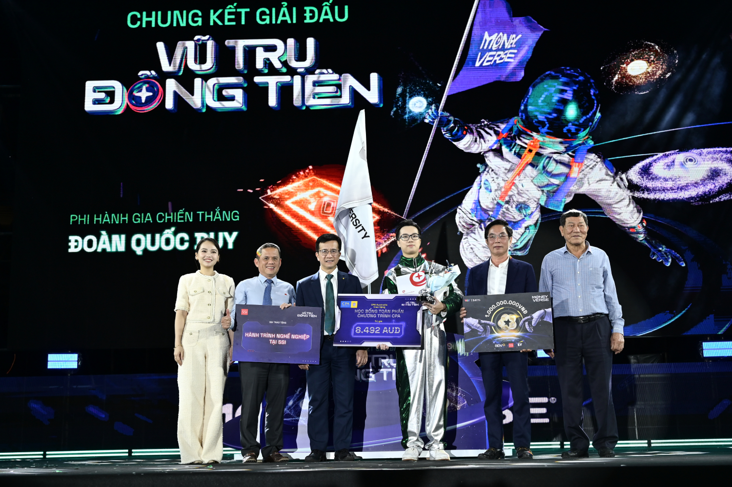 Vũ trụ Đồng tiền: Giải 'cơn khát' gameshow tri thức, bắt đúng khẩu vị Gen Z - 3