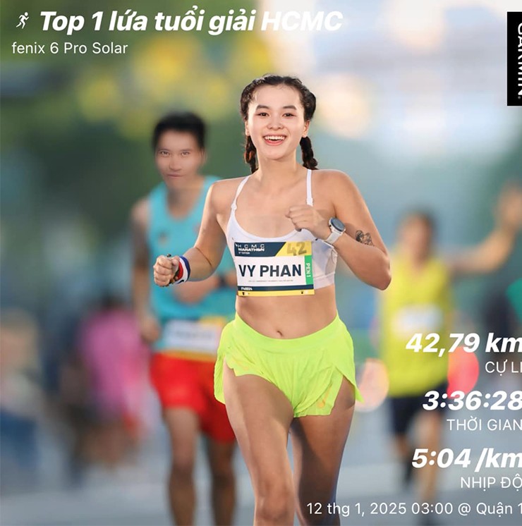 Vũ công nóng bỏng Vy Phan cùng dàn hot girl gây ấn tượng tại giải Marathon - 1