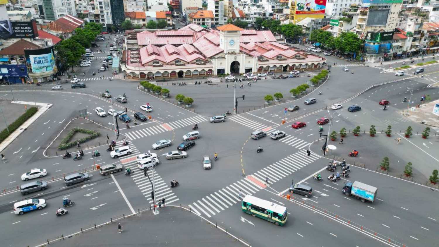 TP.HCM “thay áo mới” cho khu trung tâm hướng đến tầm vóc quốc tế - 2