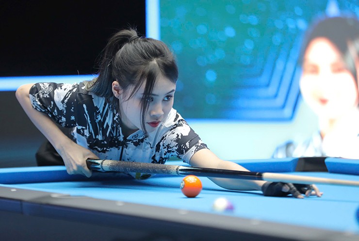 Nữ vũ công nóng bỏng Thanh Nga gây “sốt” ở giải bi-a tiền thưởng lớn - 4