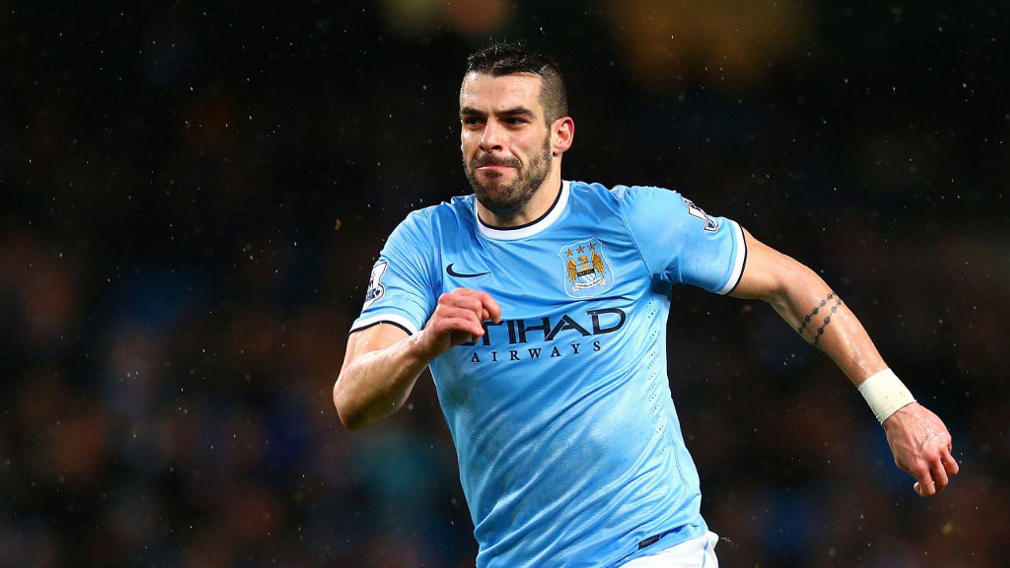 Top chân sút xưng bá giải khác nhưng "xịt" ở Ngoại hạng Anh: Bài học Nunez, Morata - 2