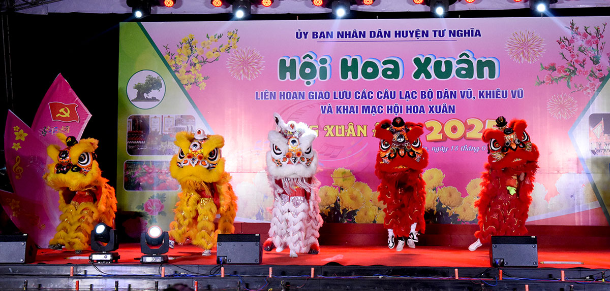 khai mac hoi hoa xuan va lien hoan cac clb dan vu quang ngai - 2