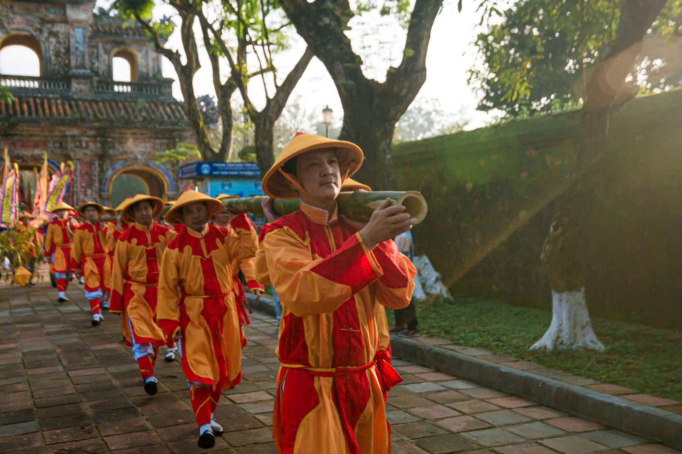 Hoàng cung Huế dựng nêu báo hiệu ngày Tết đã về - 6