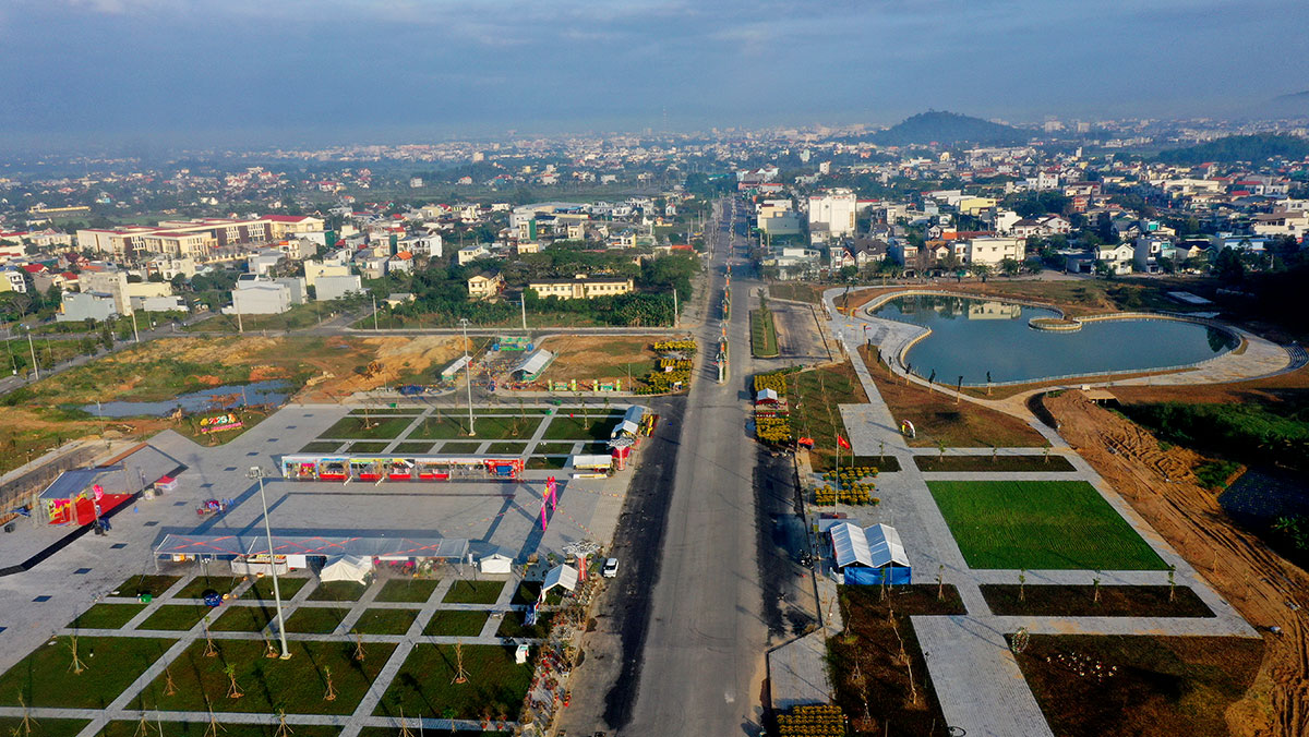 quang truong 24/3 mo ra khong gian do thi moi phia nam cua ngo tp quang ngai - 1